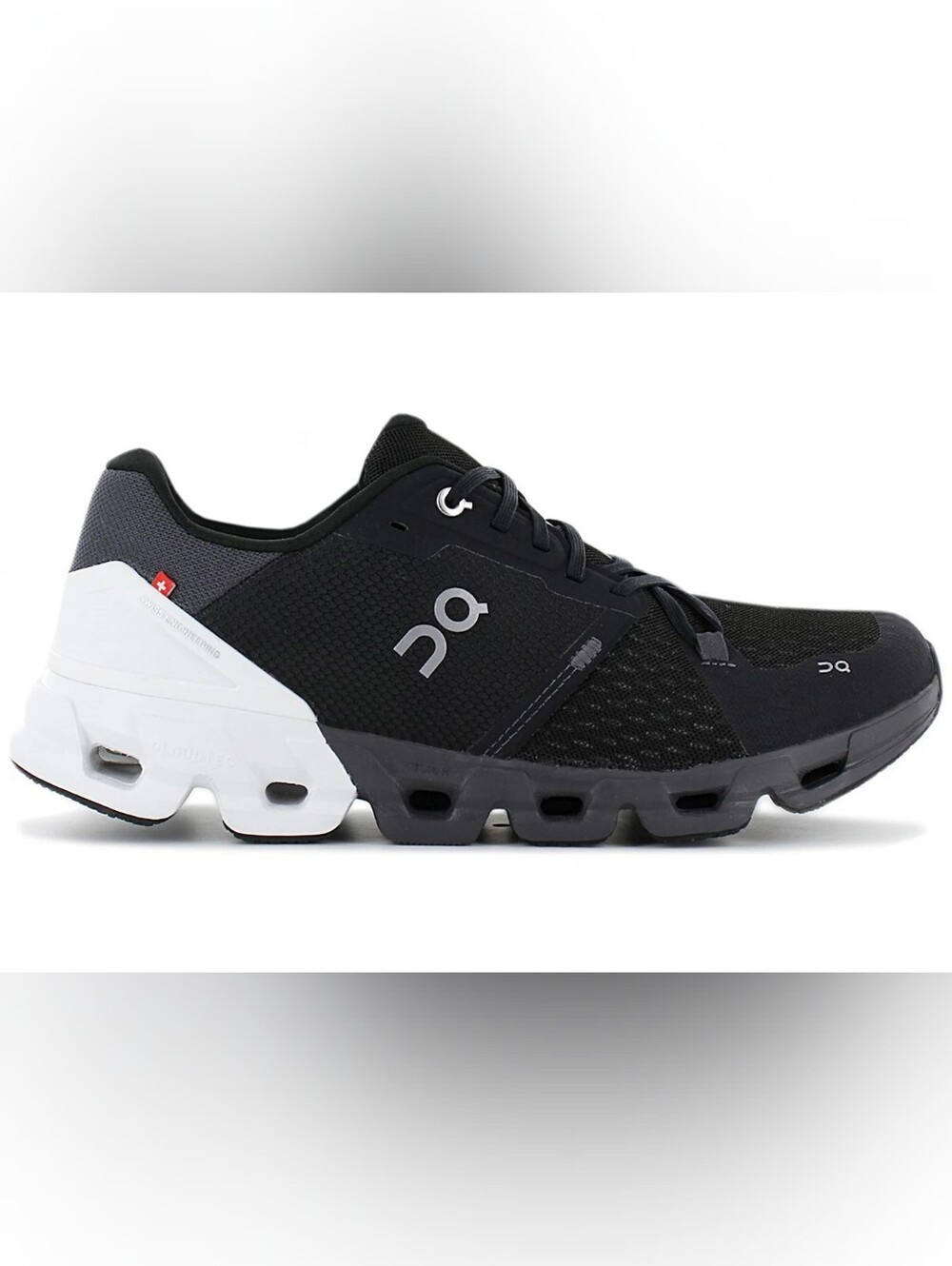 On Cloudflyer 4 Women's Black And White Size 9